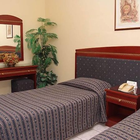 Al Sharq Hotel Apartment Szardża Zewnętrze zdjęcie