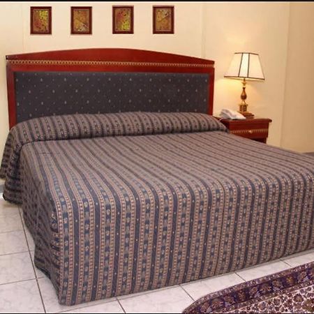 Al Sharq Hotel Apartment Szardża Zewnętrze zdjęcie
