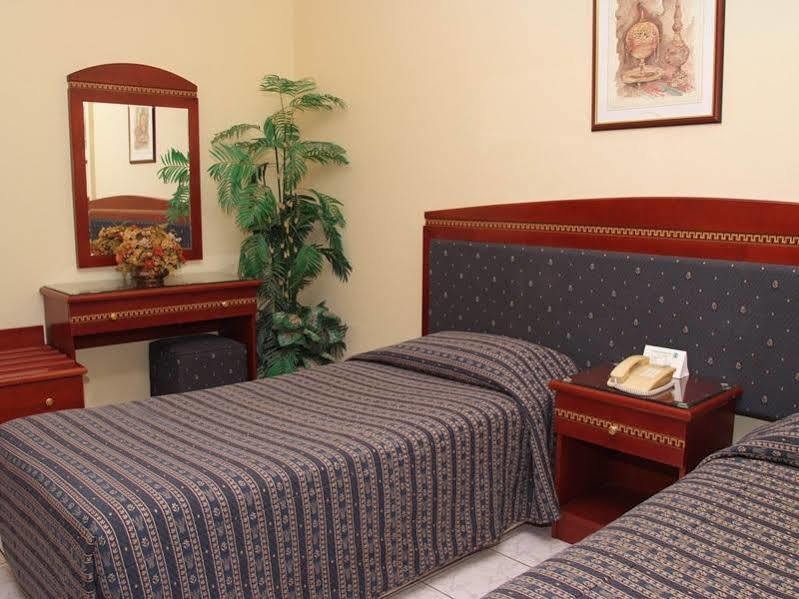Al Sharq Hotel Apartment Szardża Zewnętrze zdjęcie
